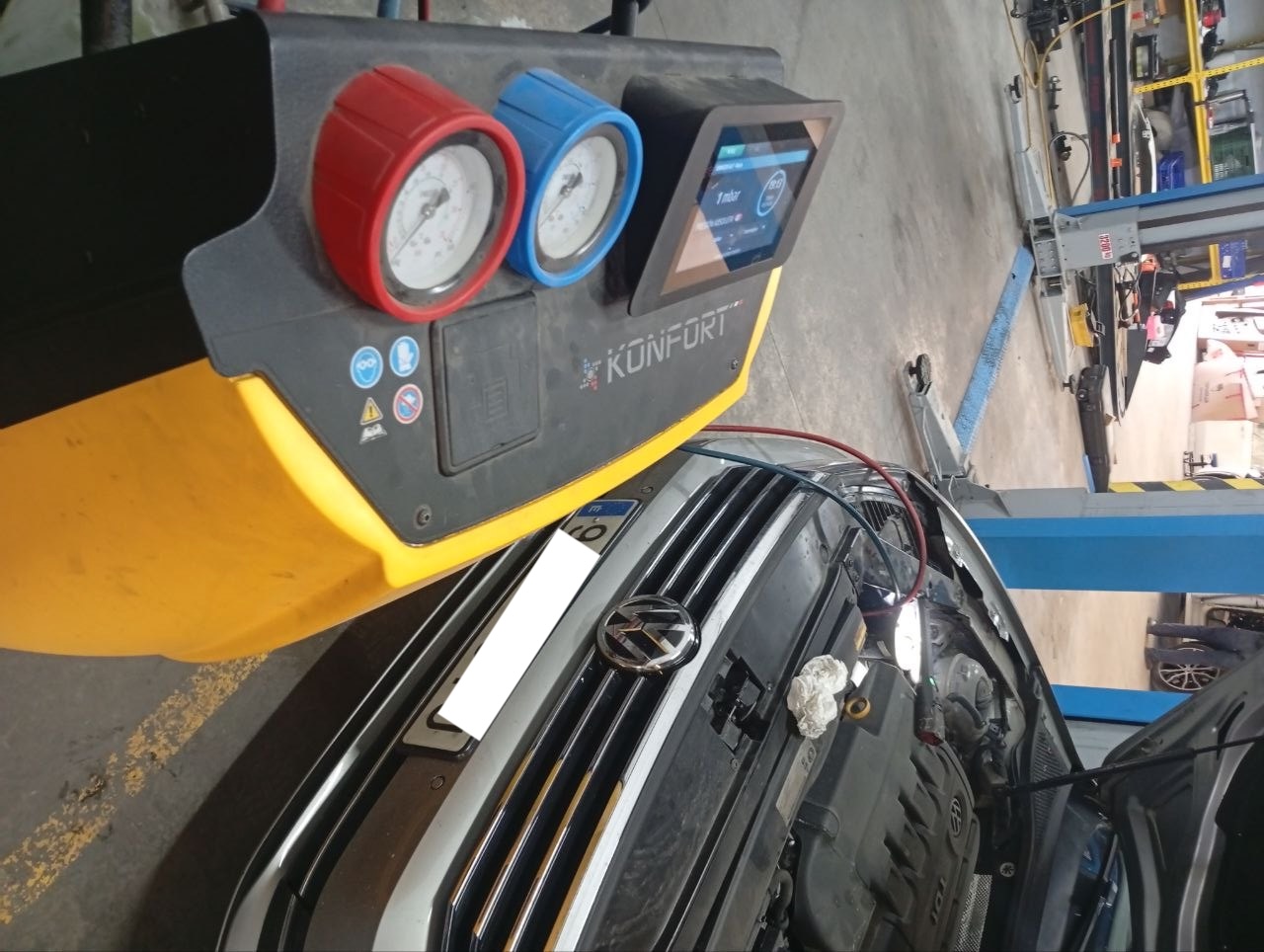 ¿Con qué frecuencia hay que recargar el aire acondicionado del coche?